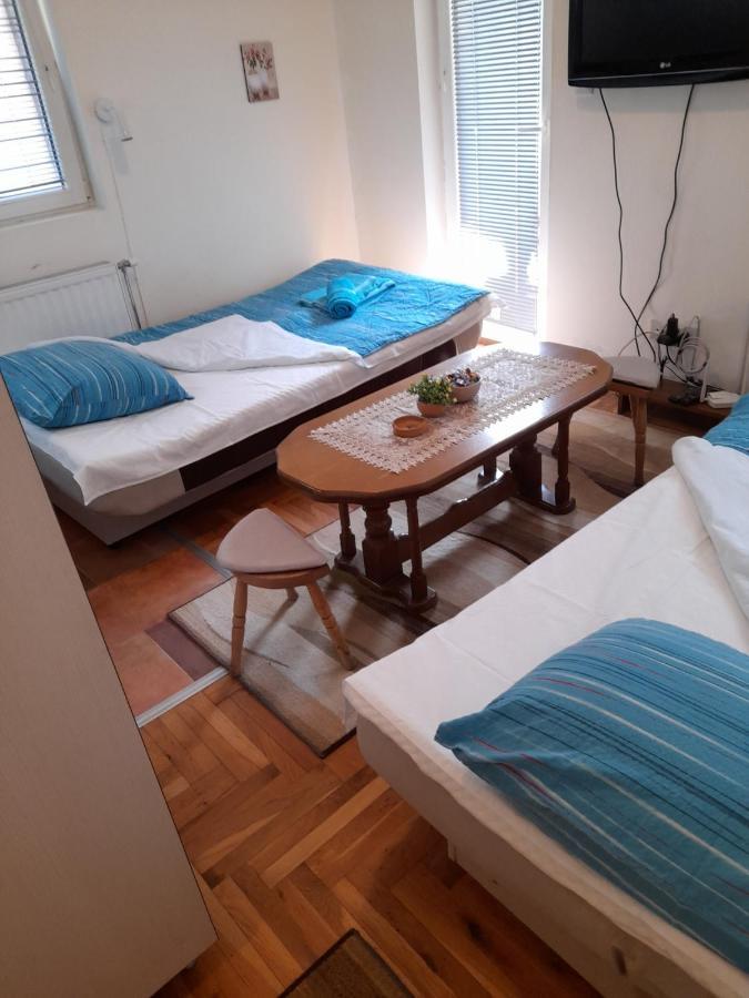 N&N Apartment Brzece Bagian luar foto