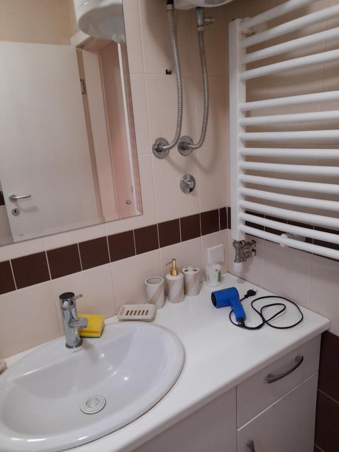 N&N Apartment Brzece Bagian luar foto